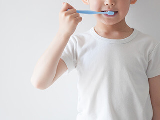 お子様の虫歯予防メニュー